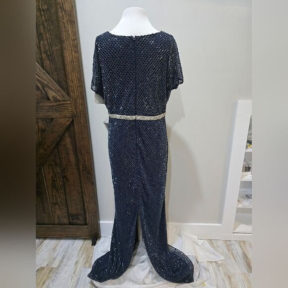 Mac Duggal 93678 Beaded Short Sleeve Column Gown NWT sz 12 Midnight Blue - Picture 5 of 7